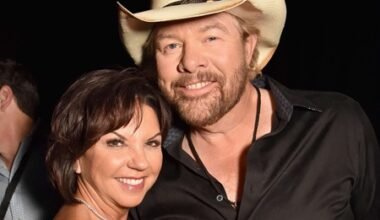 Toby Keith Wife