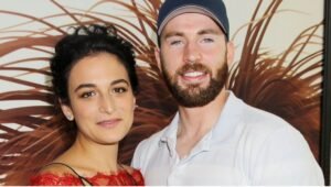 chris evans wife