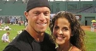 gabe kapler wife