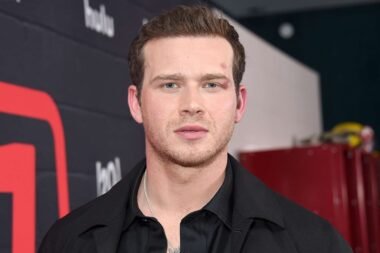 oliver stark wife