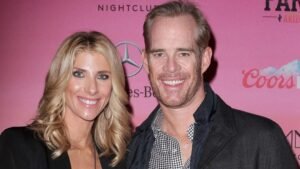 joe buck wife